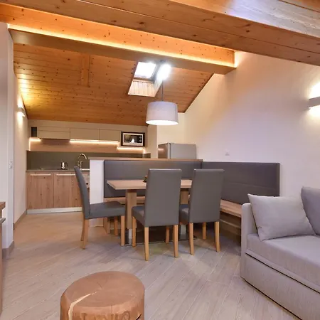 Maria Апартаменты *